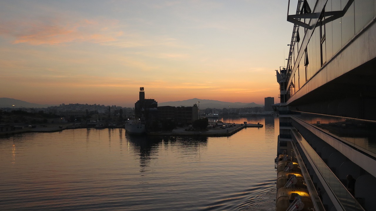 Photo of the harbour in the Port of Piraeus